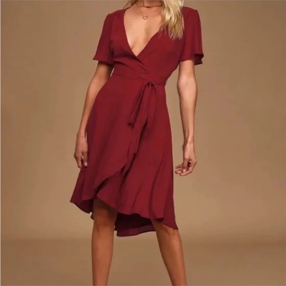 Lulu's Burgundy Midi Wrap Dress size large NWT​